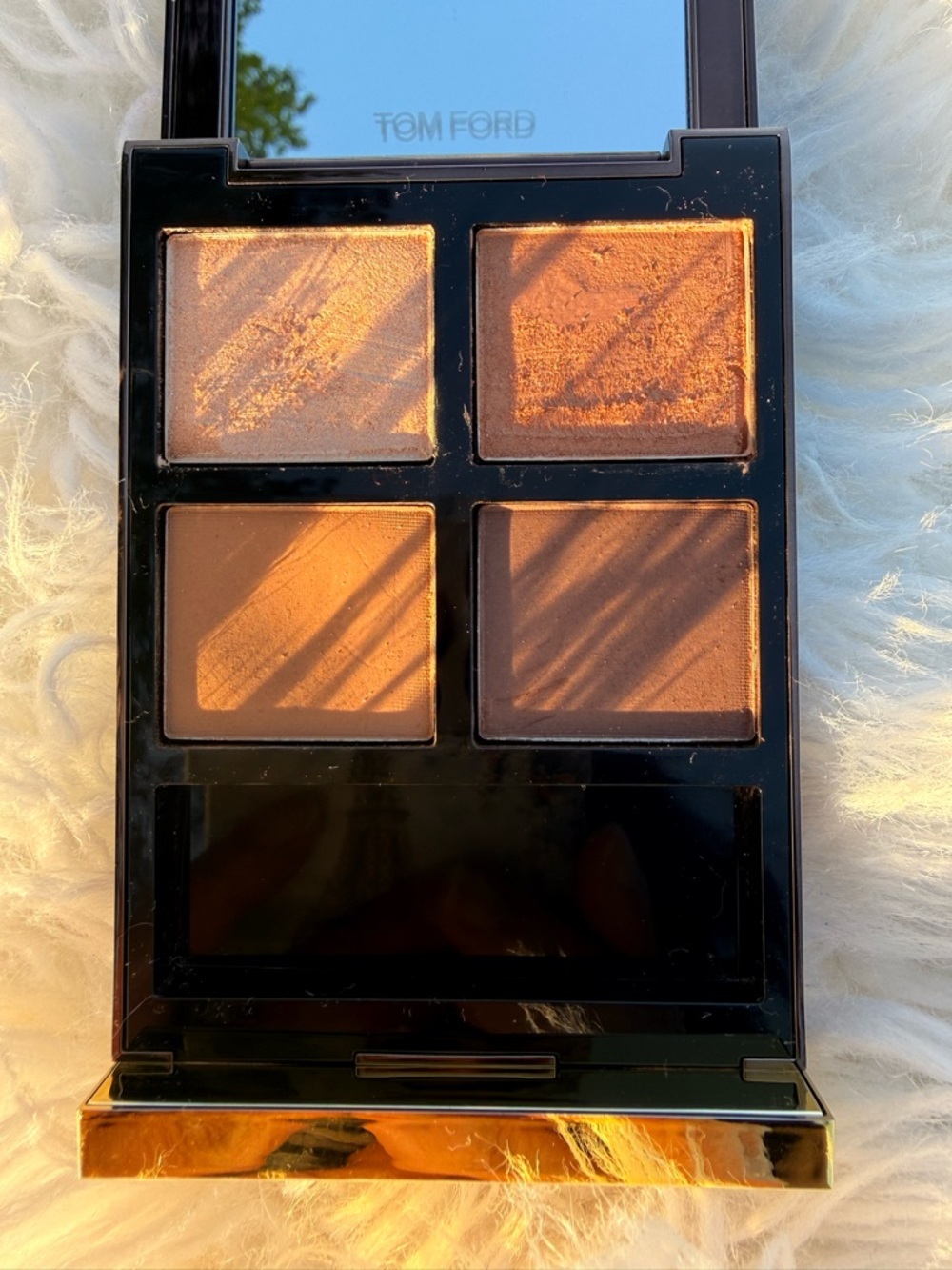 Used TOM FORD EYE COLOR QUAD in De La Crème (#28)